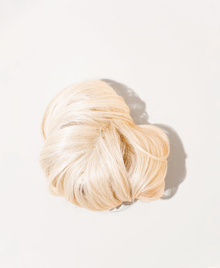 messy bun - platinum blonde.