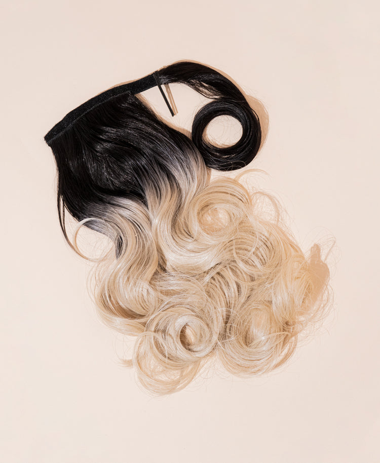 bouncy ponytail - ombre sandy 18".