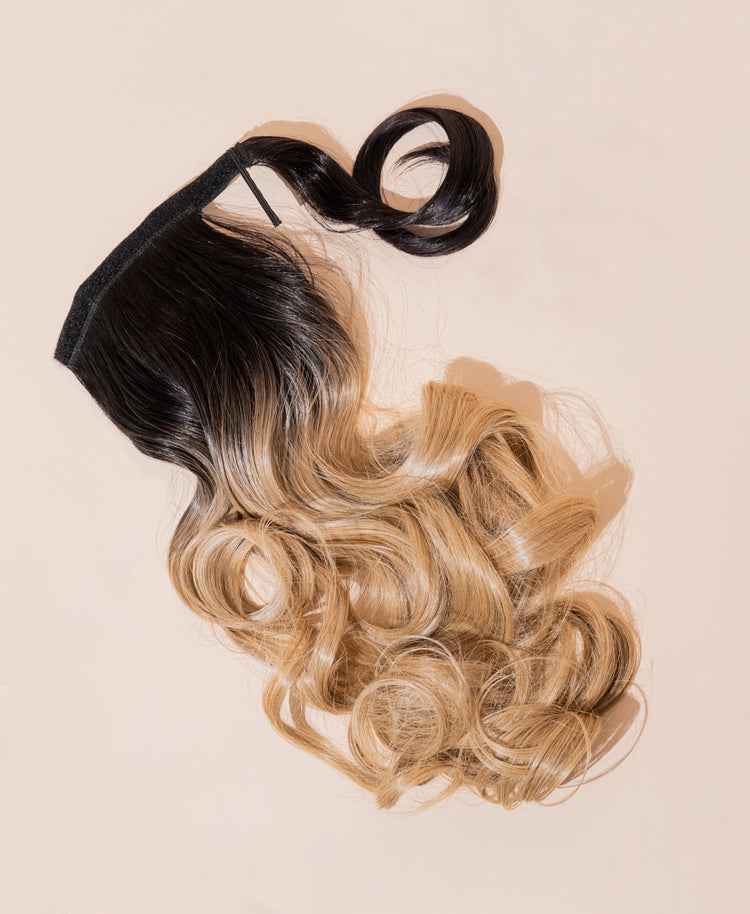 bouncy ponytail - ombre honey 18".
