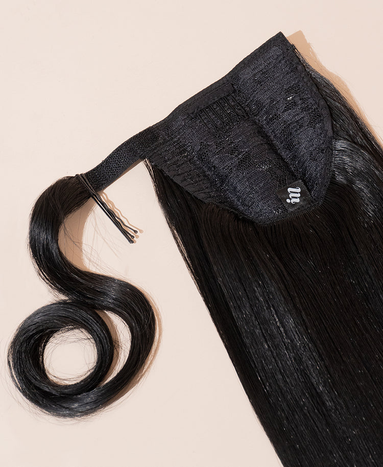 flipped ends ponytail - natural black 17".