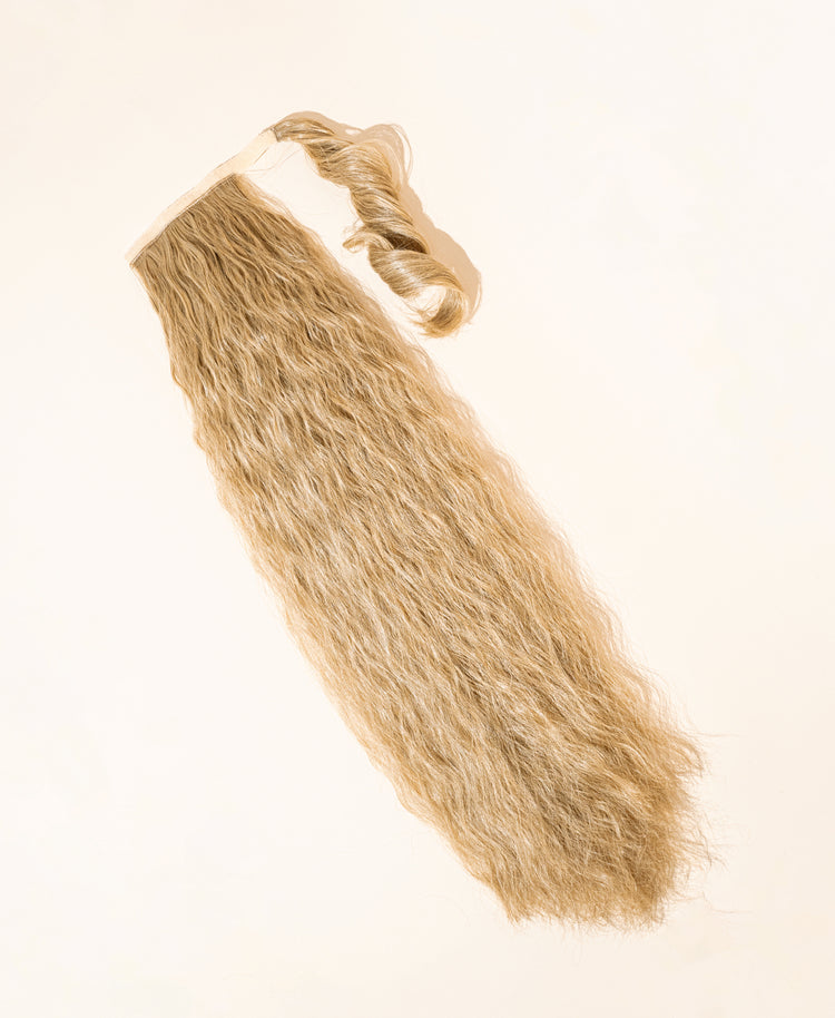 long wavy ponytail - honey blonde 26".