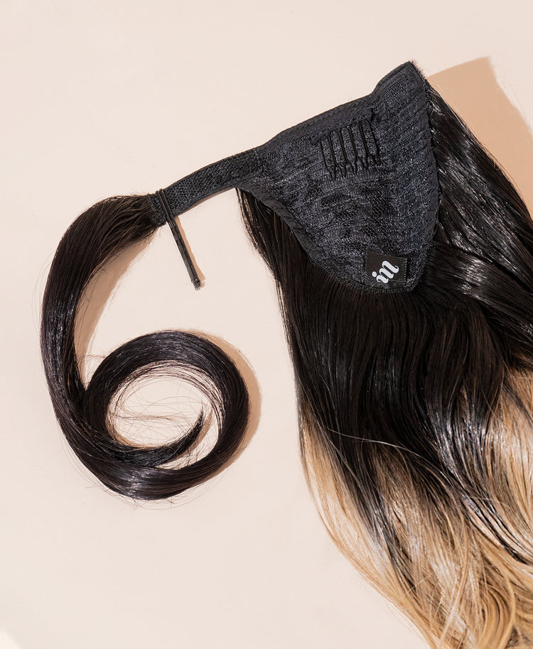 vegan fiber bouncy ponytail - ombre honey 18".