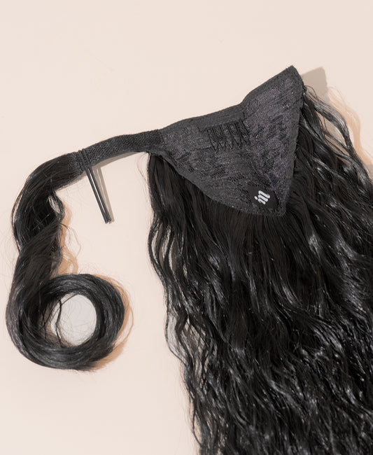 long wavy ponytail - natural black 26".