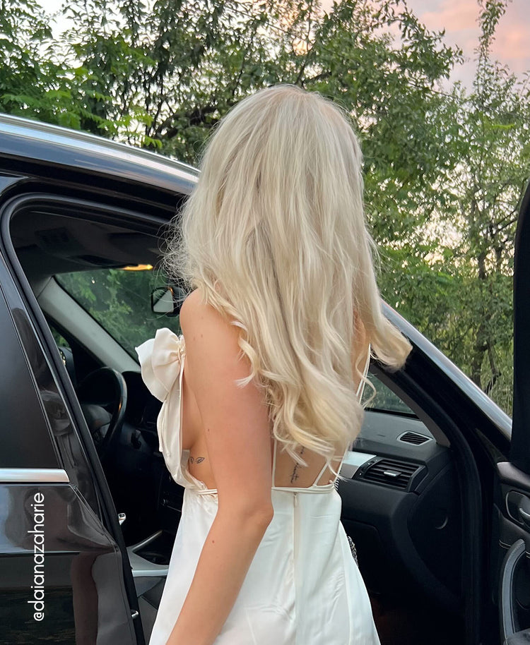 invisible clip-in hair extensions #60 platinum blonde.