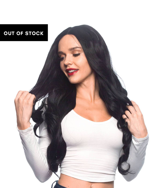 wavy black wig 22''.