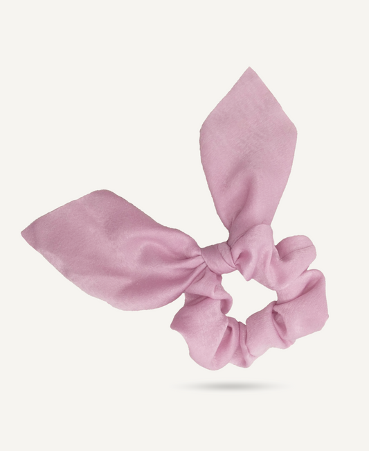 bow scrunchie.